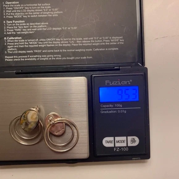 Elegant Brown Earrings with Circular Hoops and Oval Stones - Picture 6 of 6